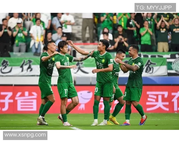 北京国安队一战告捷,成功晋级亚冠八强赛众目睽睽 北京国安队一战告捷,成功晋级亚冠八强赛众目睽睽