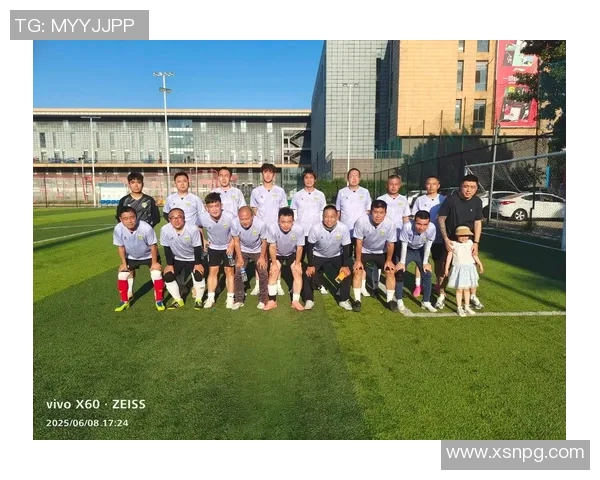 SelangorRedGiants在赛场上激战四方展现无与伦比的足球魅力与团队精神