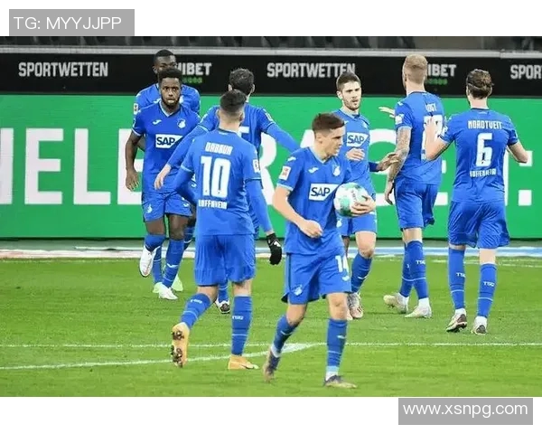 沙尔克04遭云达不来梅绝杀，降级形势日益严峻